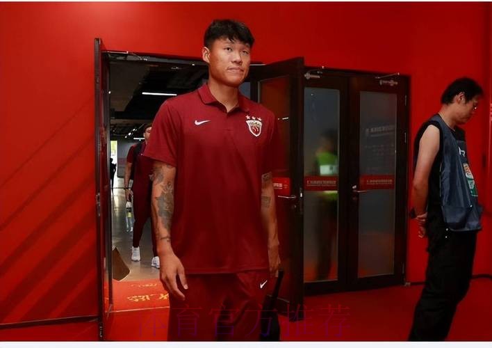 大连英博官方：李昂正式加盟球队，新赛季身披17号球衣